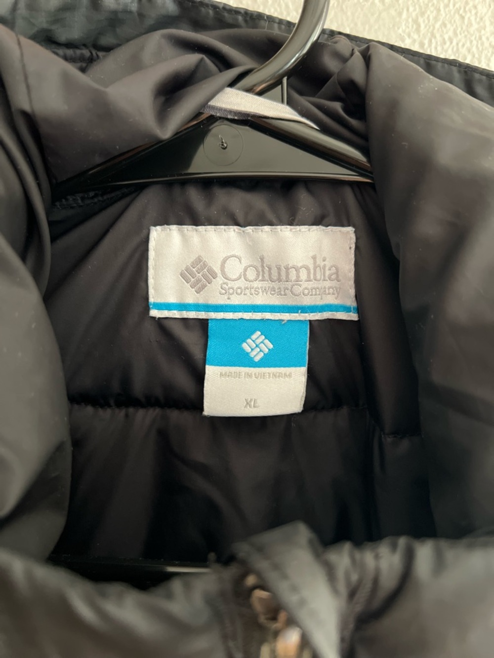 Women’s Columbia Hooded Puffer Jacket - Picture 2 of 4